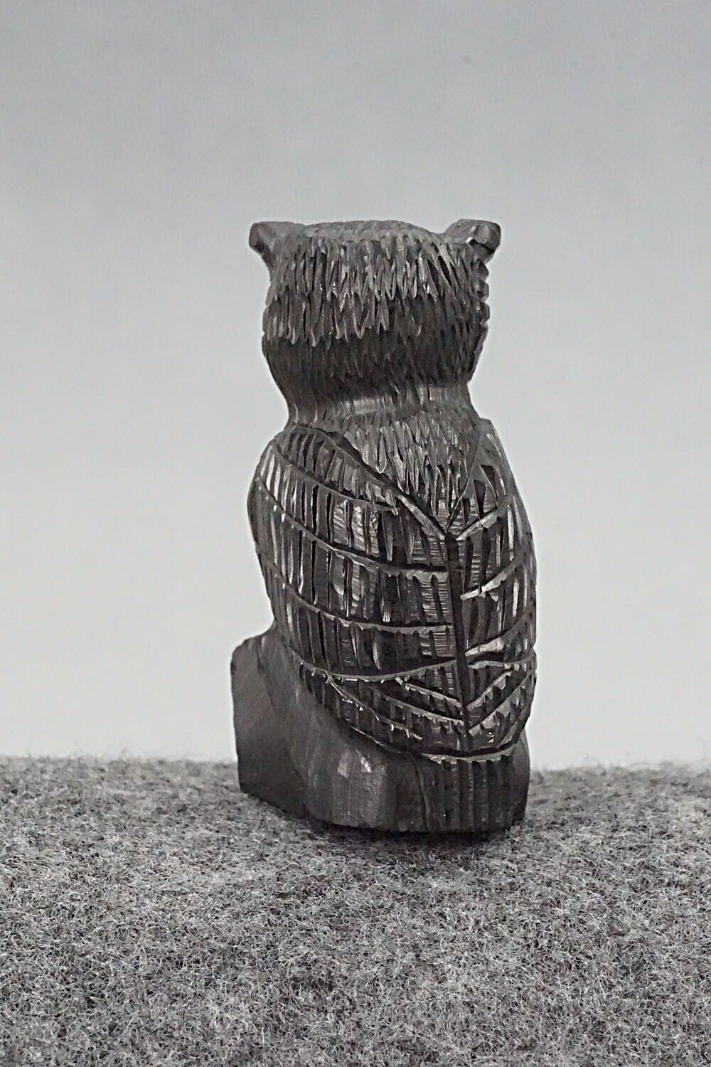 Owl Zuni Fetish Carving - Chris Peina