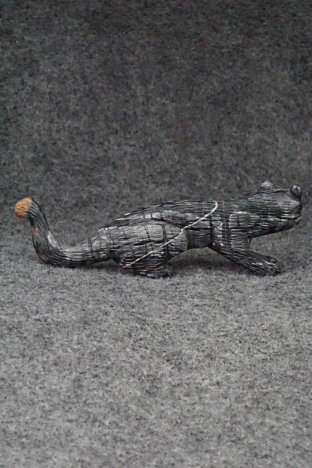 Mountain Lion Zuni Fetish Carving - Lance Cheama