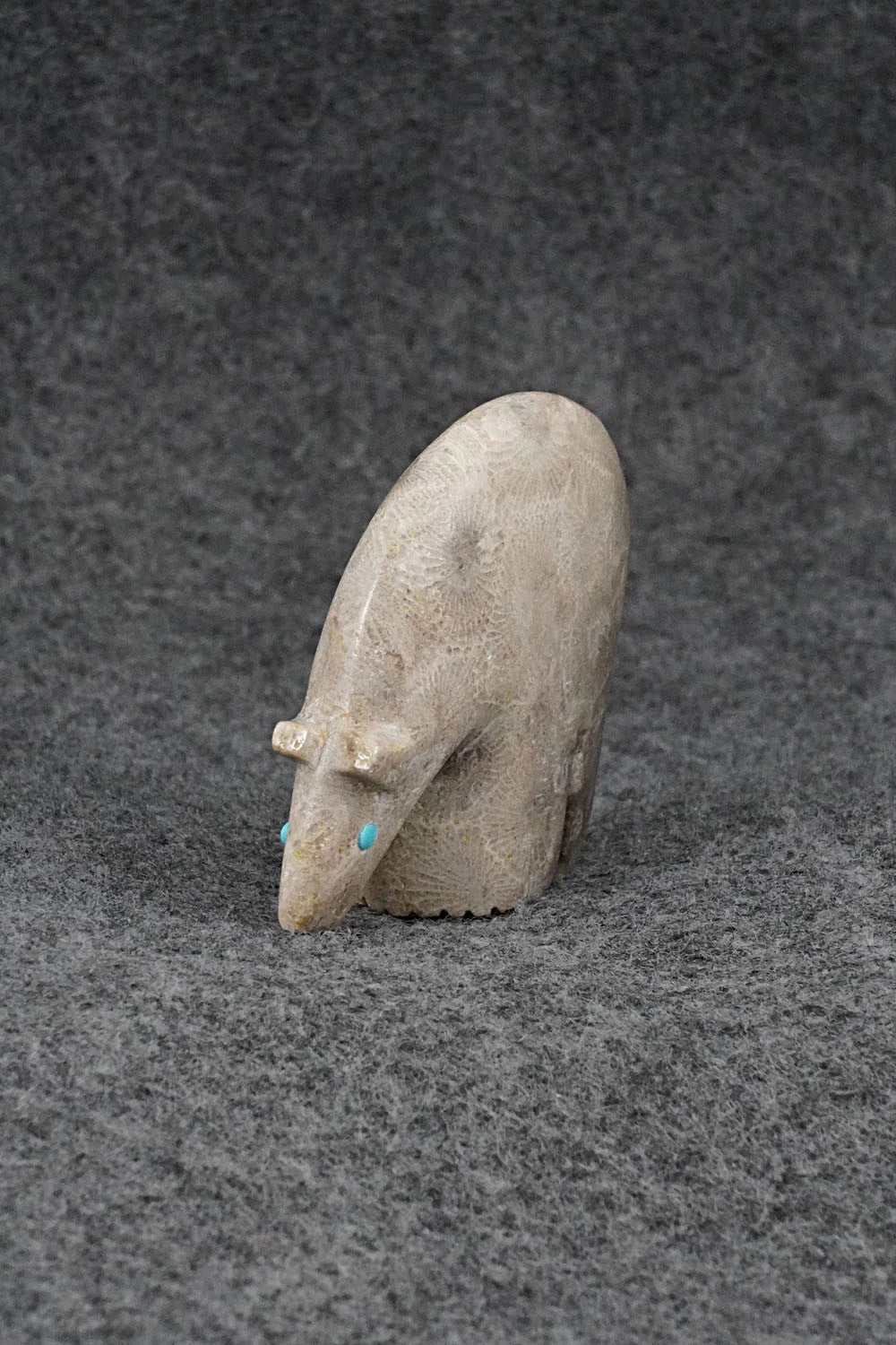 Bear Zuni Fetish Carving - Ronnie Lunasee