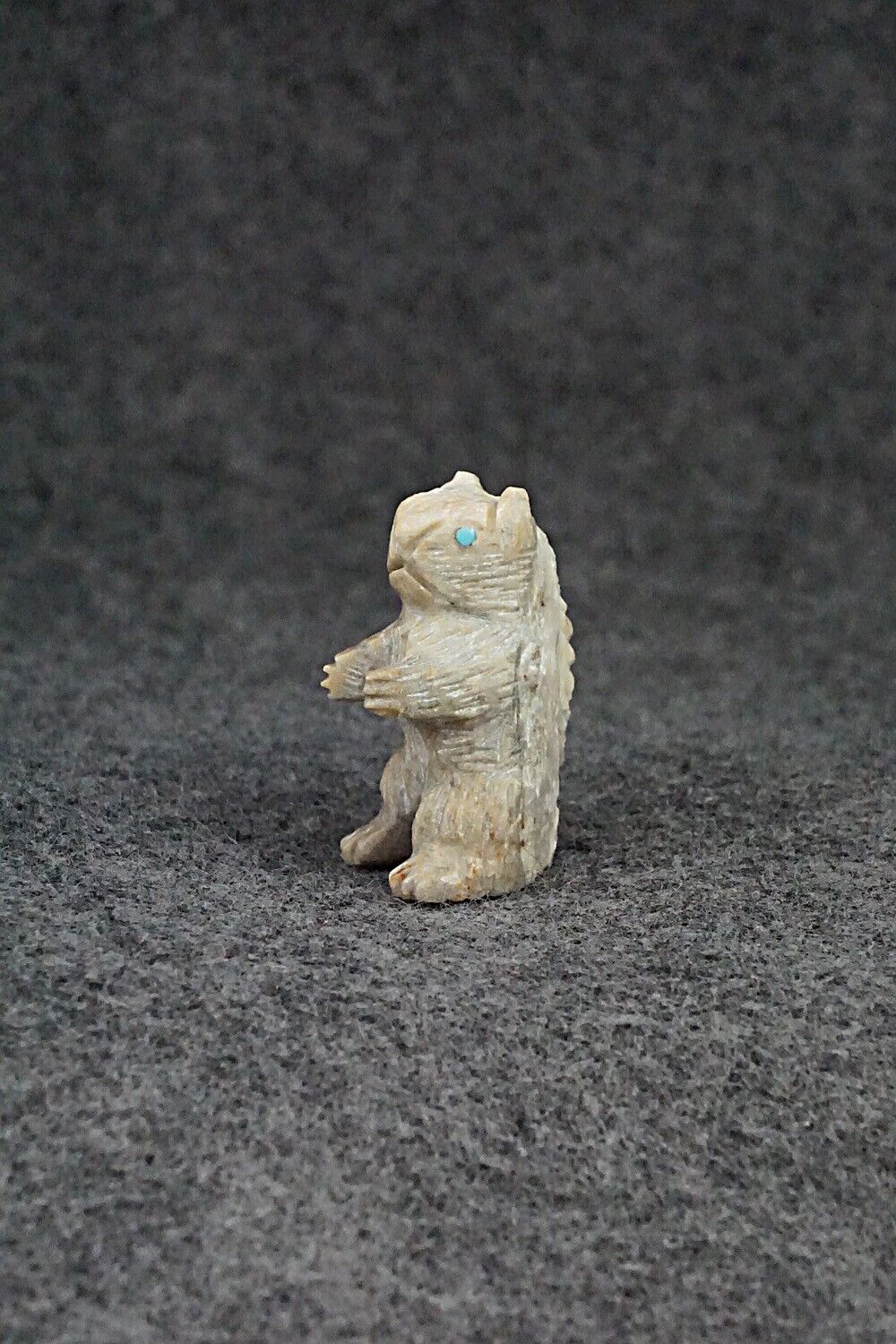 Squirrel Zuni Fetish Carving - Lindsey Cheama