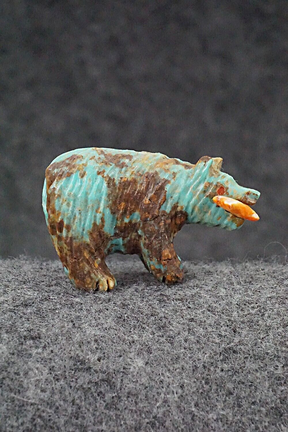 Bear with Fish Zuni Fetish Carving - Andres Quandelacy