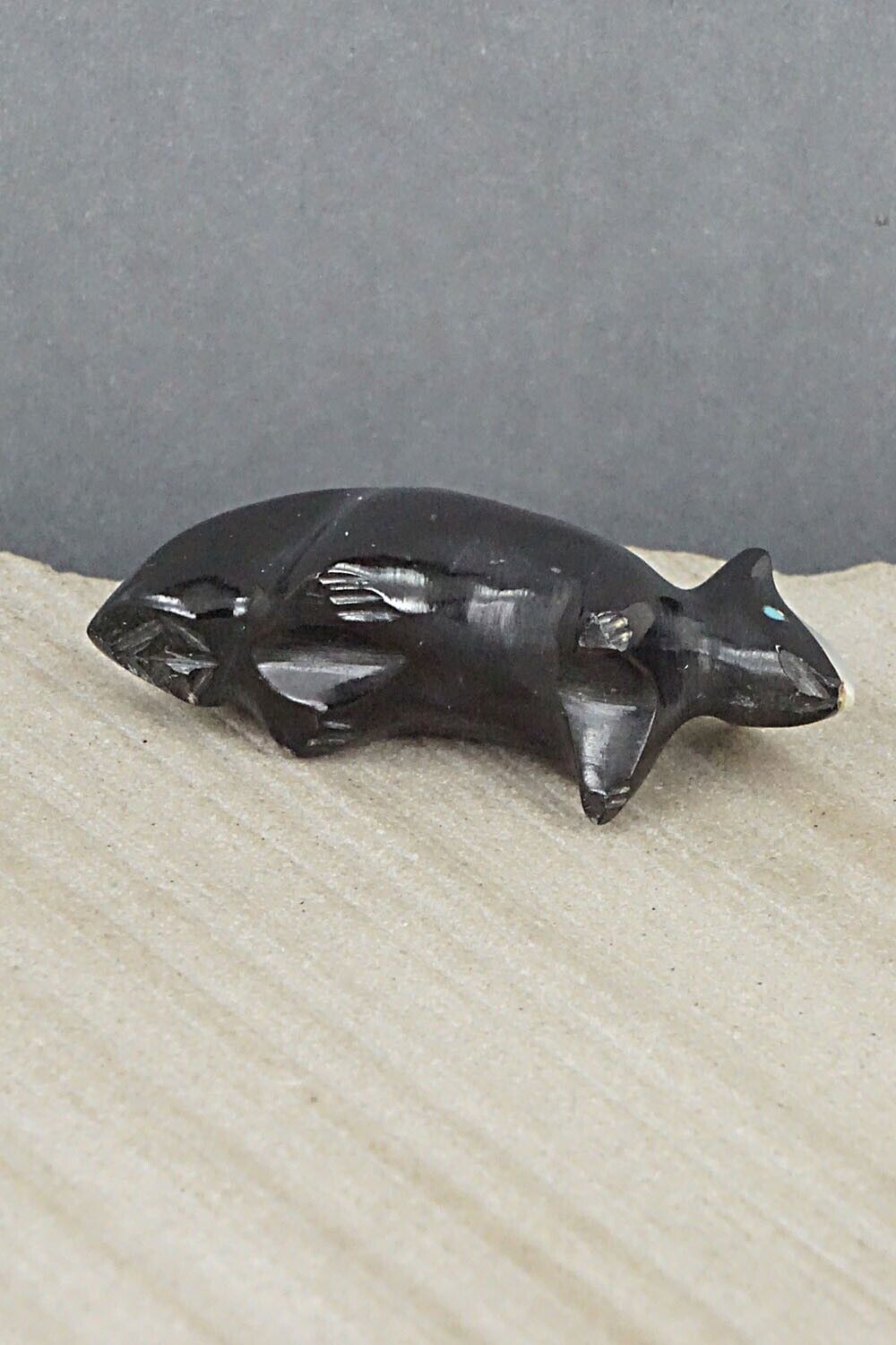 Skunk Zuni Fetish Carving - Calvert Bowannie