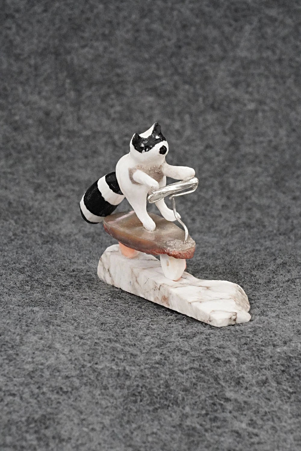 Raccoon Zuni Fetish Carving - Ruben Najera