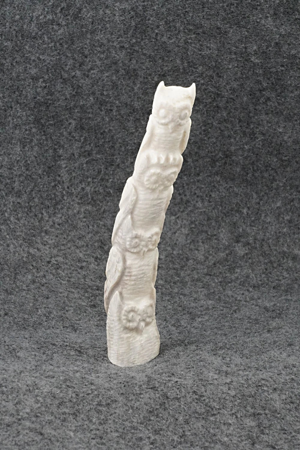 Owl Zuni Fetish Carving - Maxx Laate