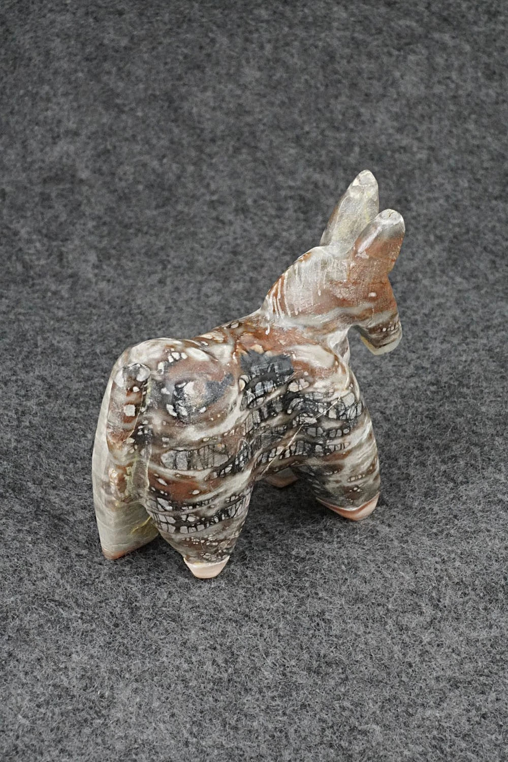 Horse Zuni Fetish Carving - Freddie Leekya