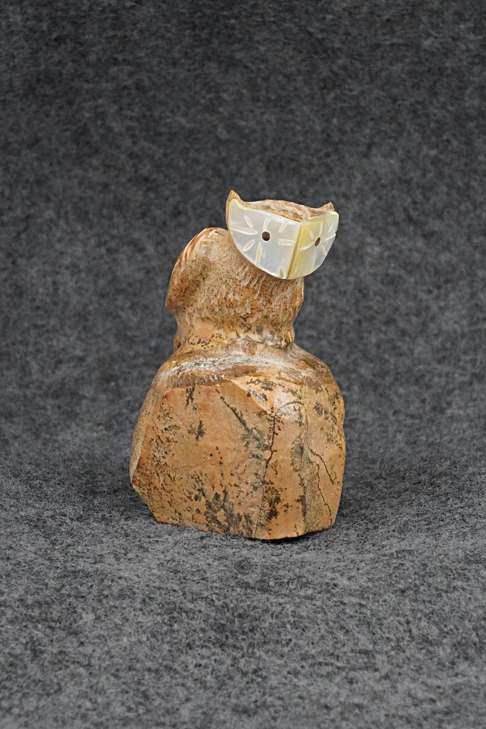 Owl Zuni Fetish Carving - Freddie Leekya