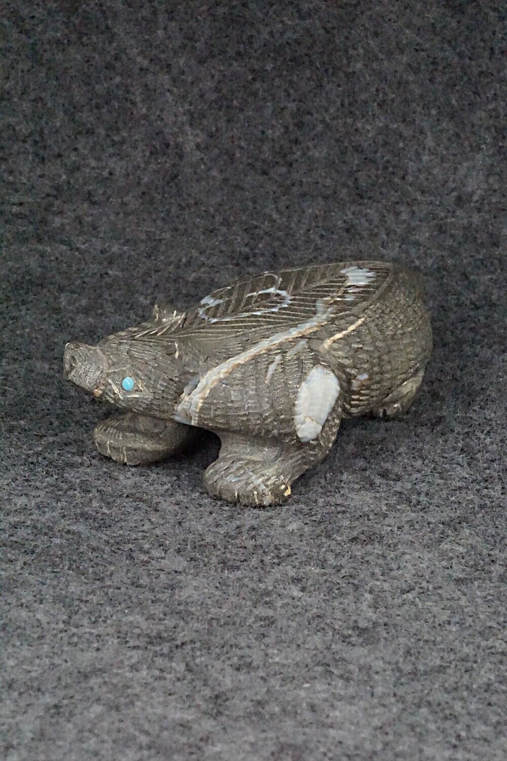 Badger Zuni Fetish Carving - Karen Zunie