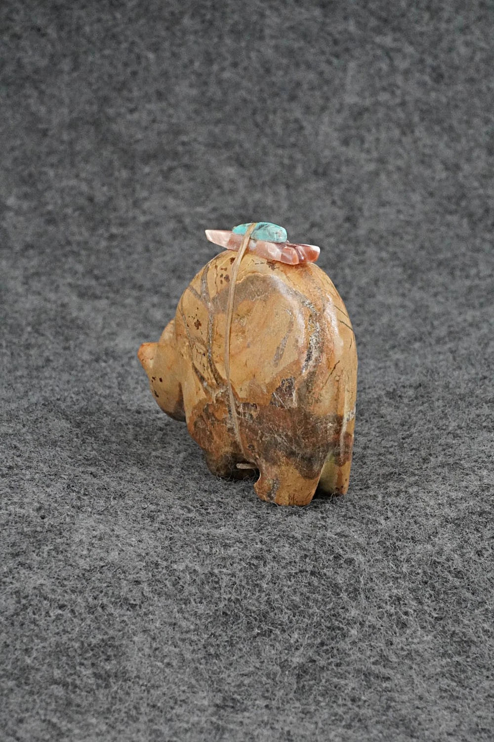 Bear Zuni Fetish Carving - Freddie Leekya