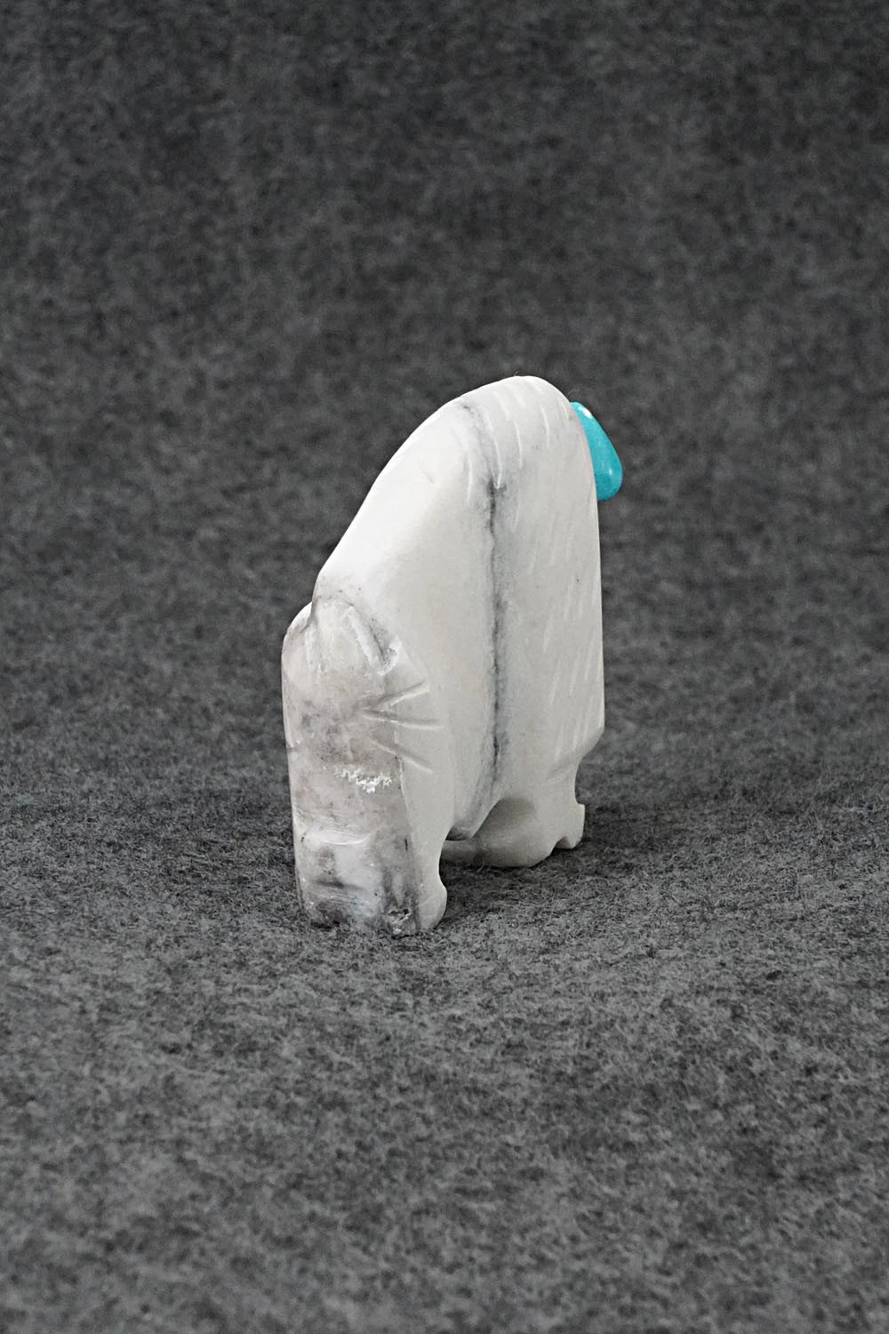 Buffalo Zuni Fetish Carving - Todd Estate