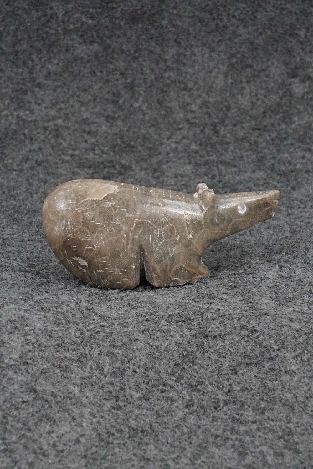 Bear Zuni Fetish Carving - Ronnie Lunasee