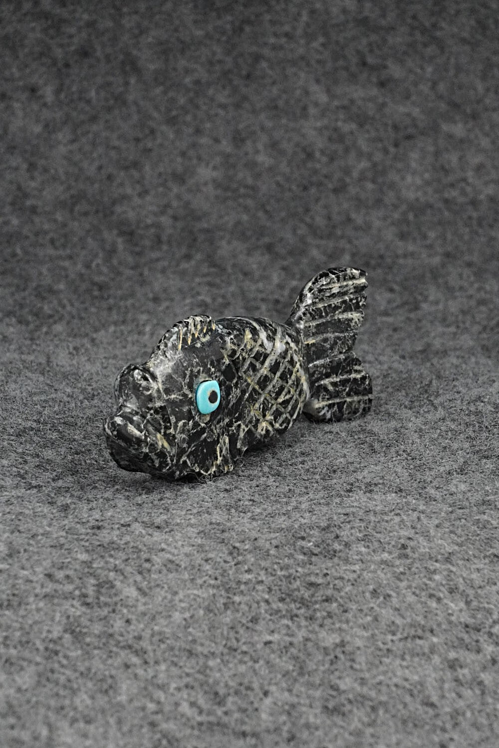 Fish Zuni Fetish Carving - Danette Laate