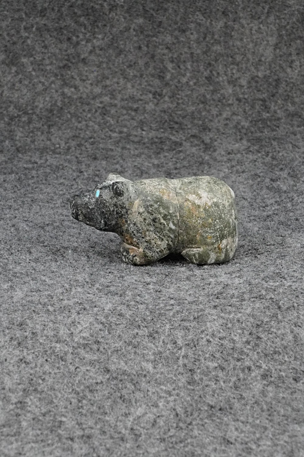 Bear Zuni Fetish Carving - Carlton Camosona