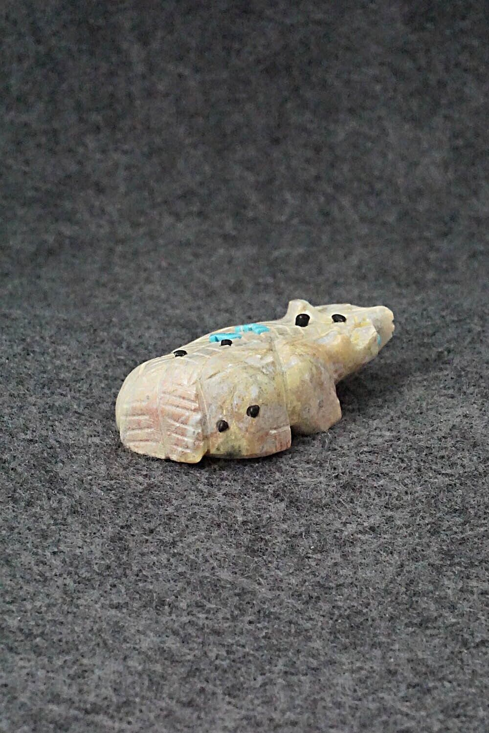 Badger Zuni Fetish Carving - Danette Laate