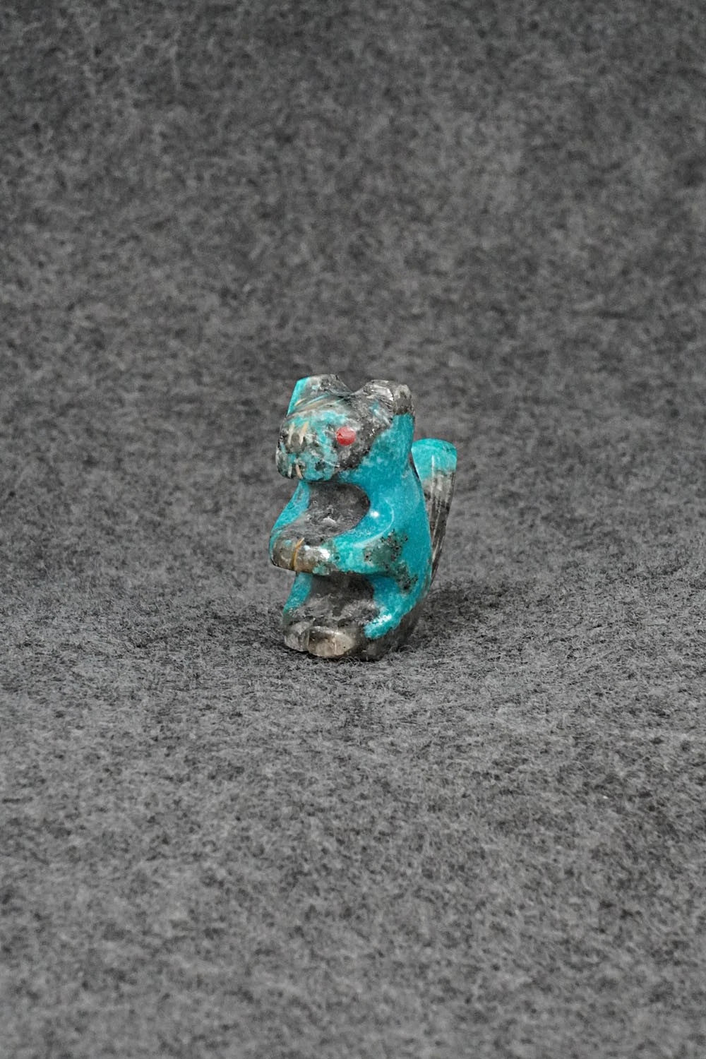 Squirrel Zuni Fetish Carving - Kenric Laiwakete
