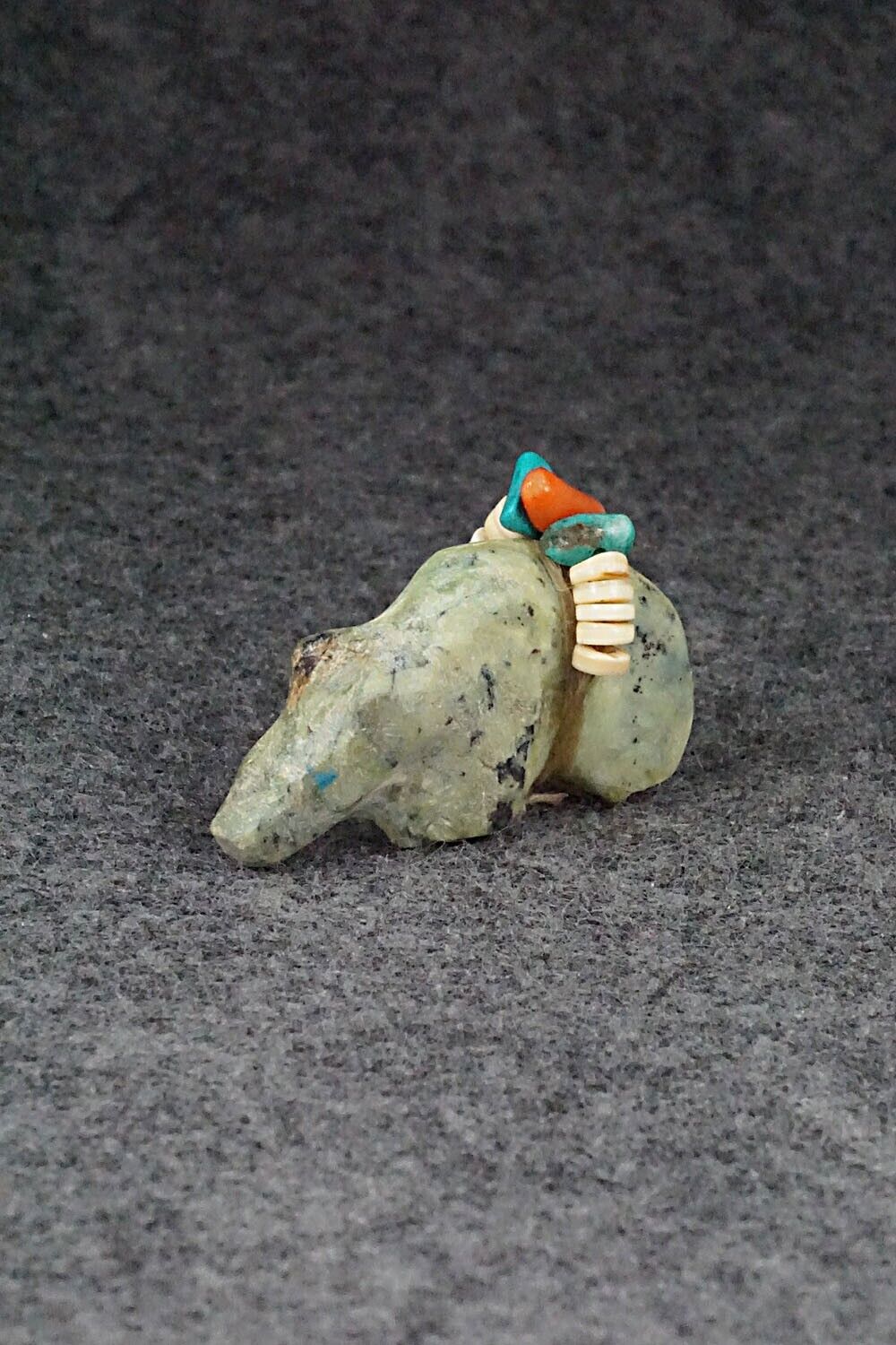 Bear Zuni Fetish Carving - Donovan Laiwakete