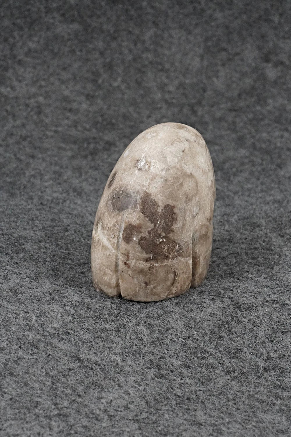 Bear Zuni Fetish Carving - Ronnie Lunasee
