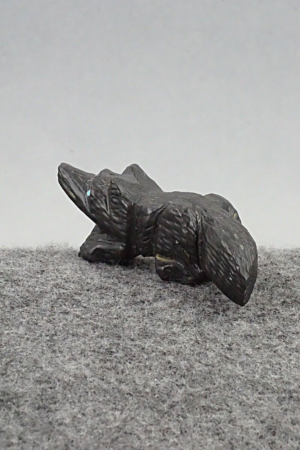Wolf Zuni Fetish Carving - Tony Mackel