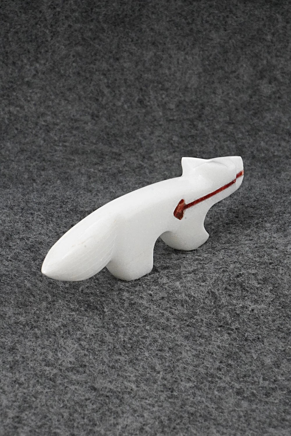 Wolf Zuni Fetish Carving - Kenric Laiwakete