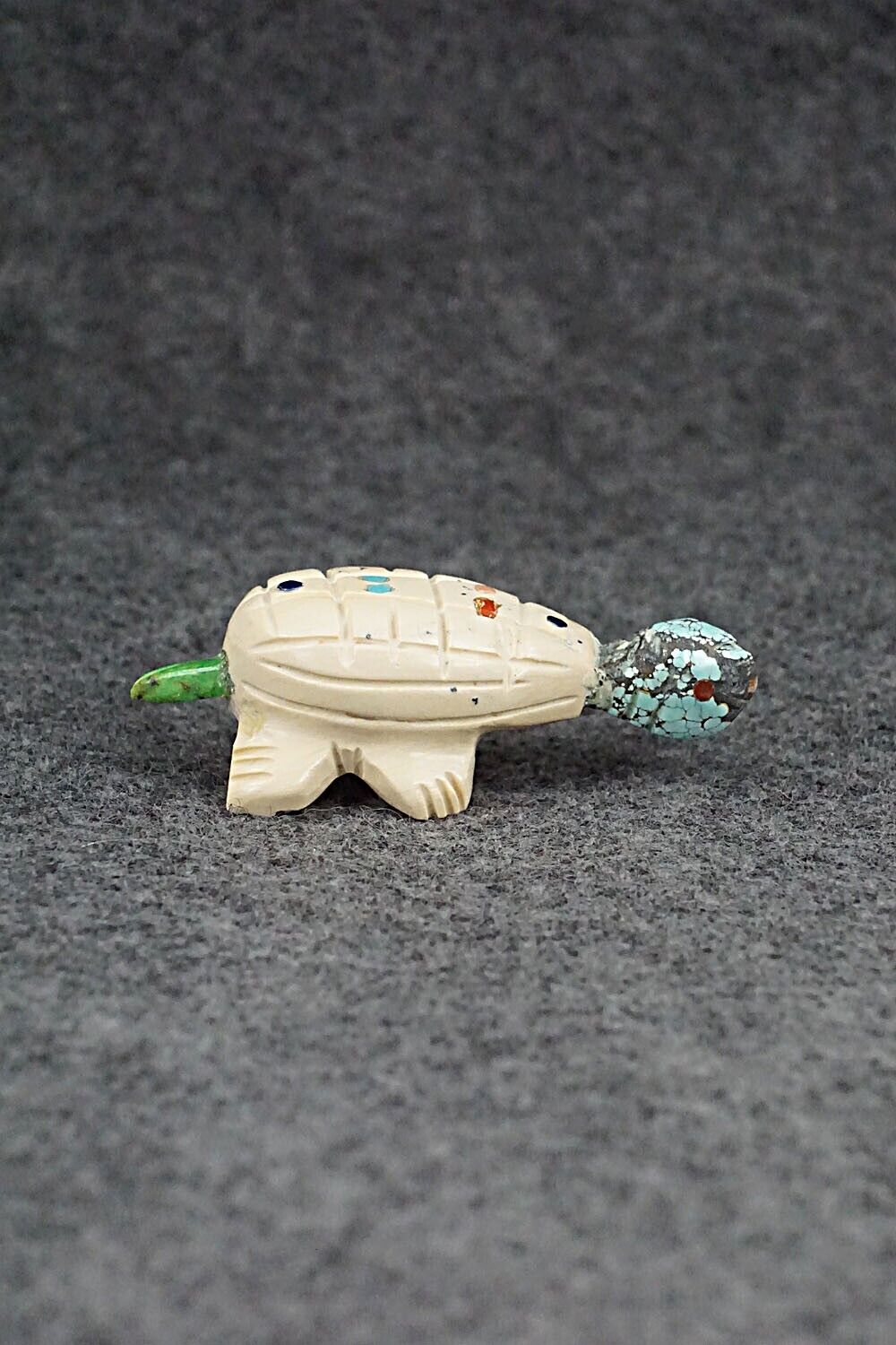 Turtle Zuni Fetish Carving - Louise Ponchuella