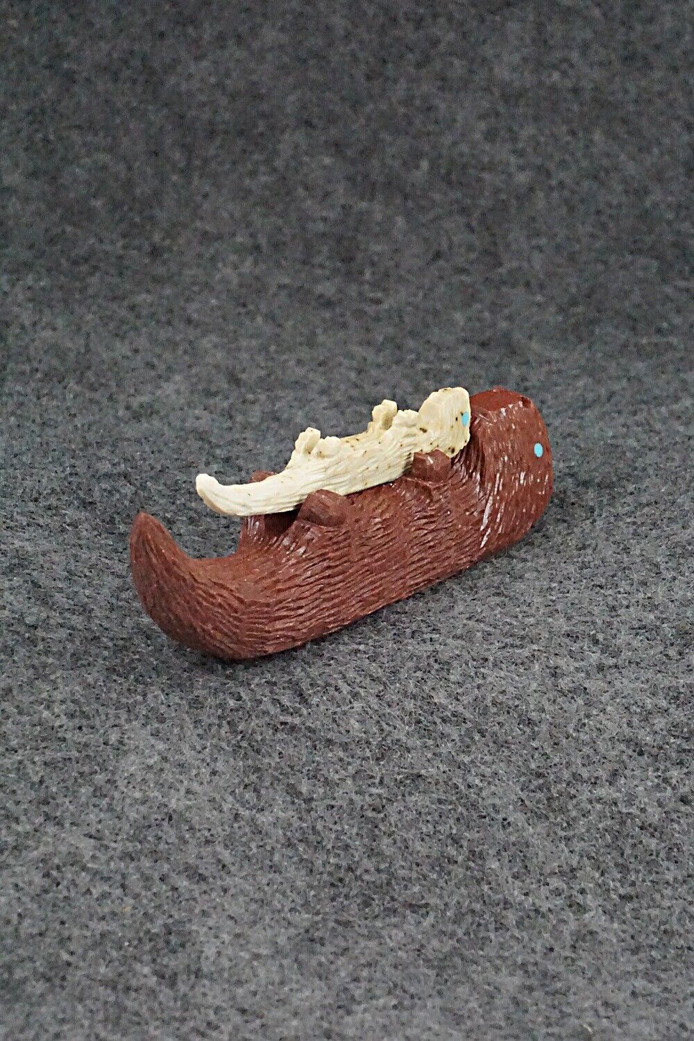 Otter with Cub Zuni Fetish Carving - Jesus Espino