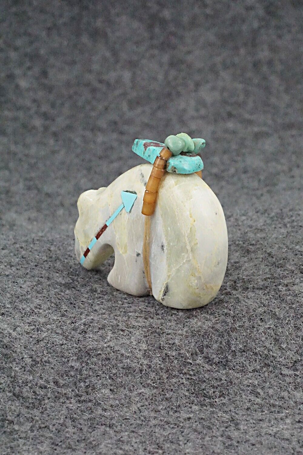 Bear Zuni Fetish Carving - Donavan Laiwakete