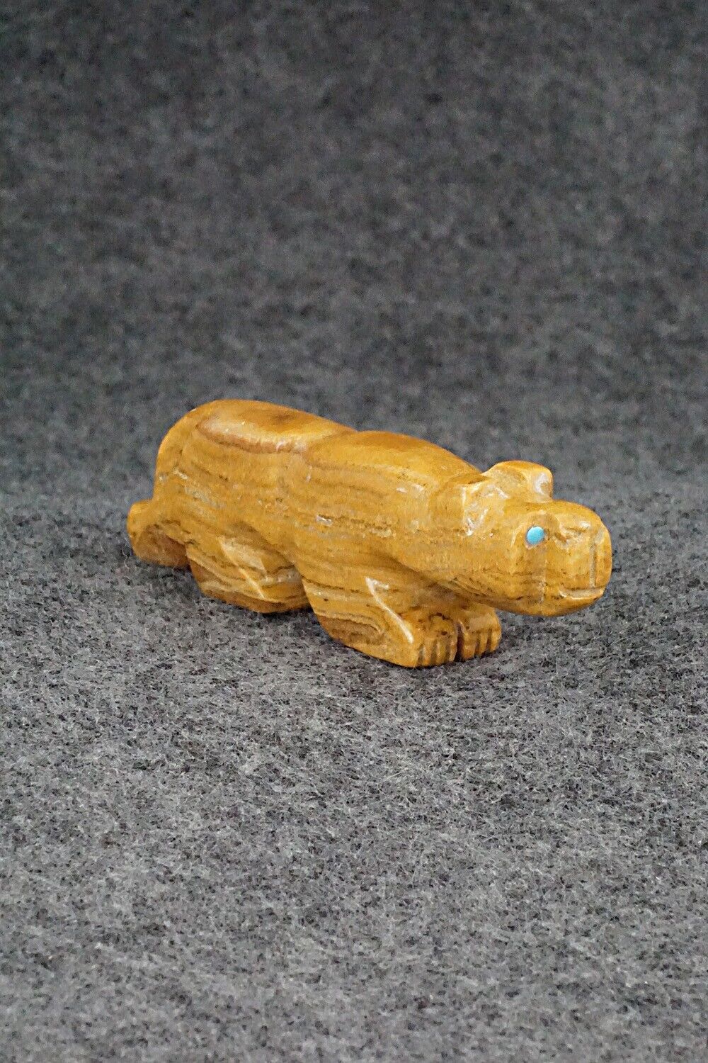 Mountain Lion Zuni Fetish Carving - Reynold Lunasee