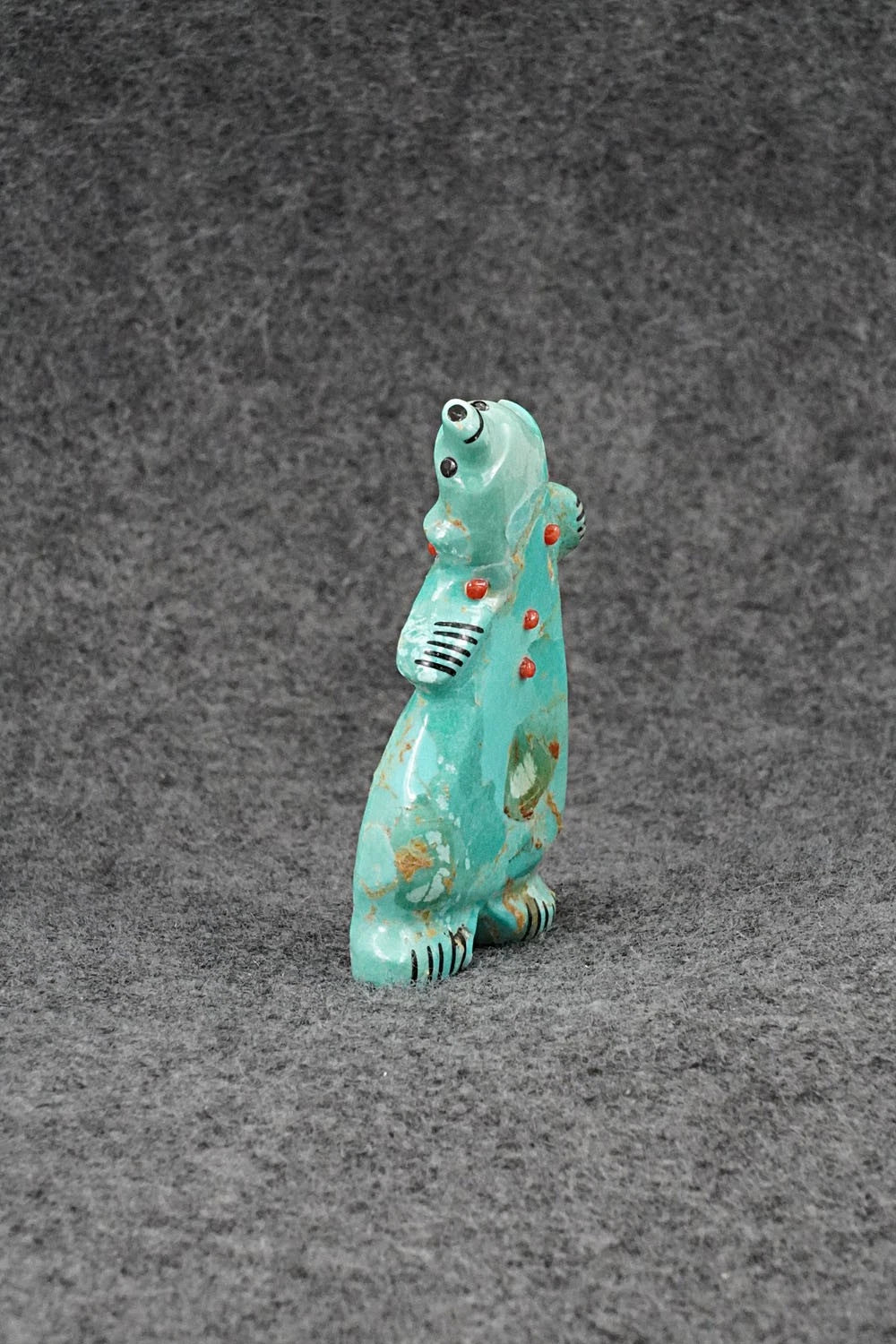 Bear Zuni Fetish Carving - Claudia Peina