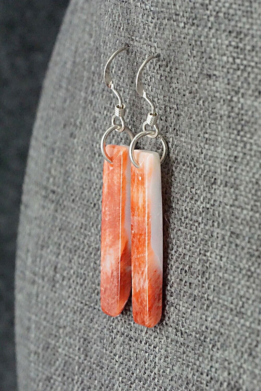 Spiny Oyster & Sterling Silver Earrings - Jesus Espino