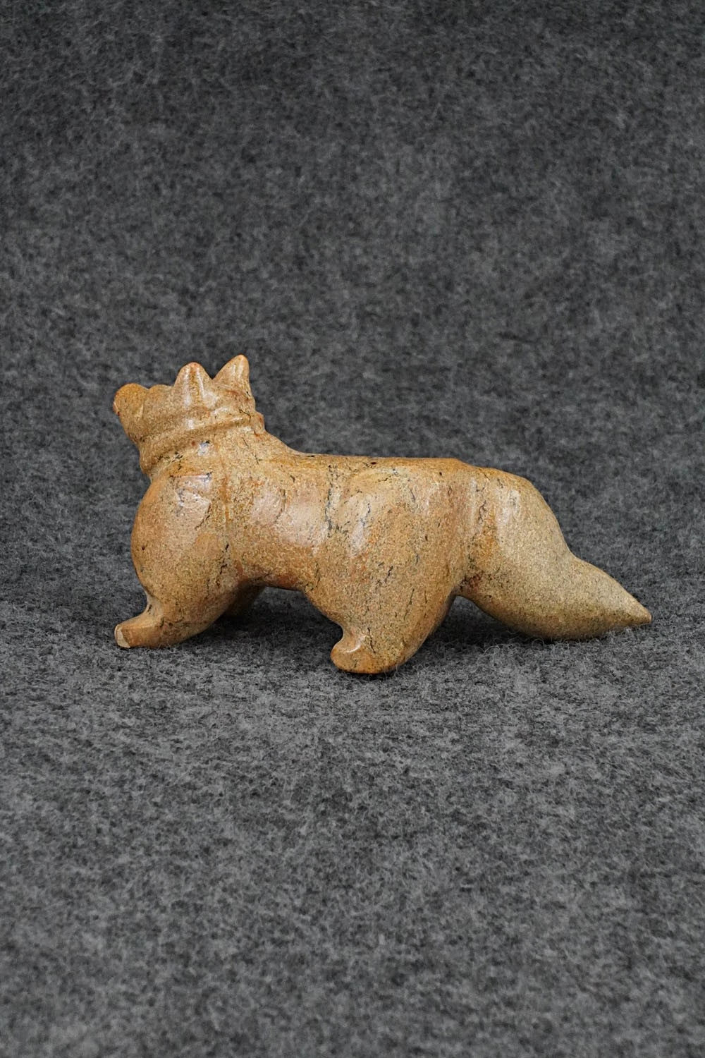 Wolf Zuni Fetish Carving - Freddie Leekya