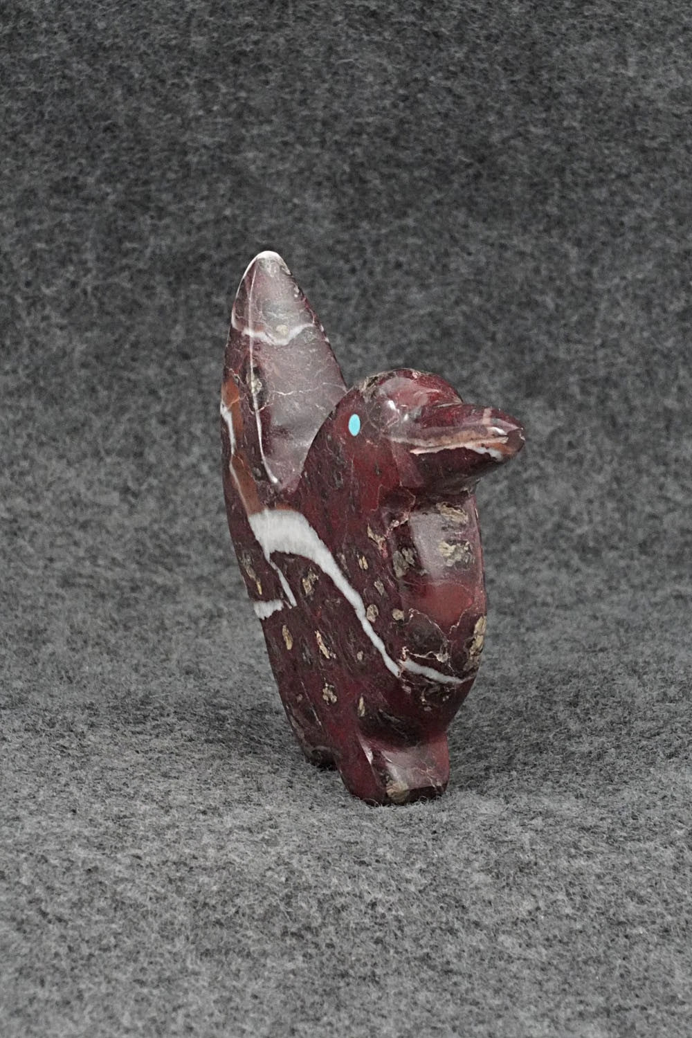 Humming Bird Zuni Fetish Carving - Kenric Laiwakete