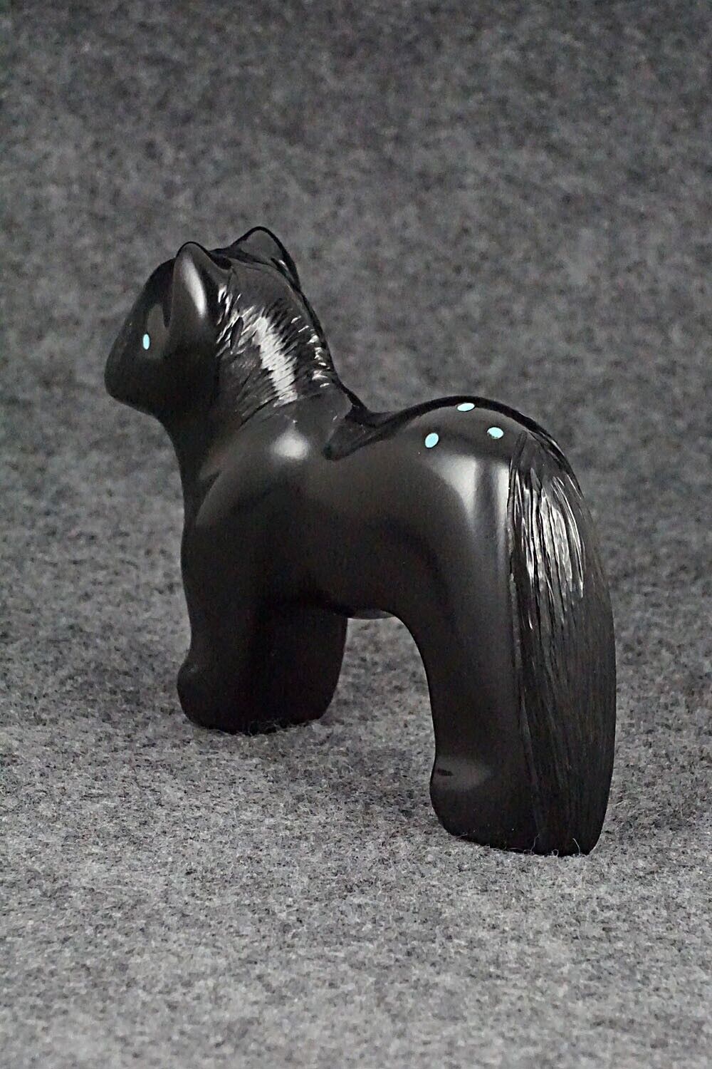 Horse Zuni Fetish Carving - Herbert Halate