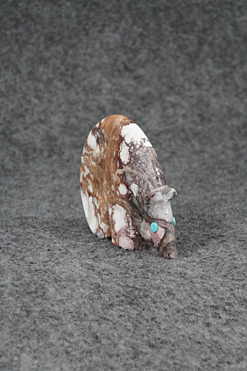 Bear Zuni Fetish Carving - Ronnie Lunasee