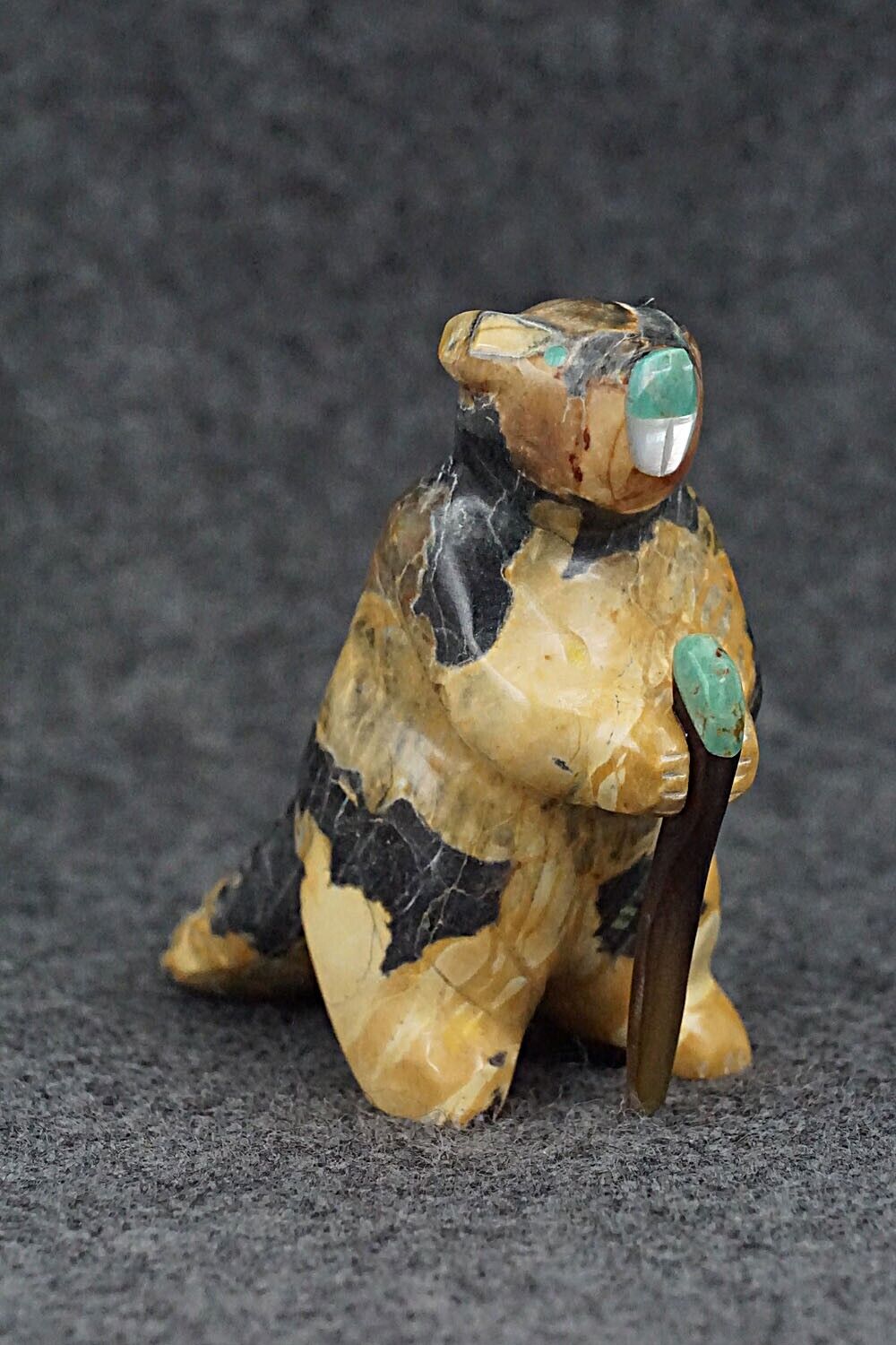 Beaver Zuni Fetish Carving - Enrike Leekya