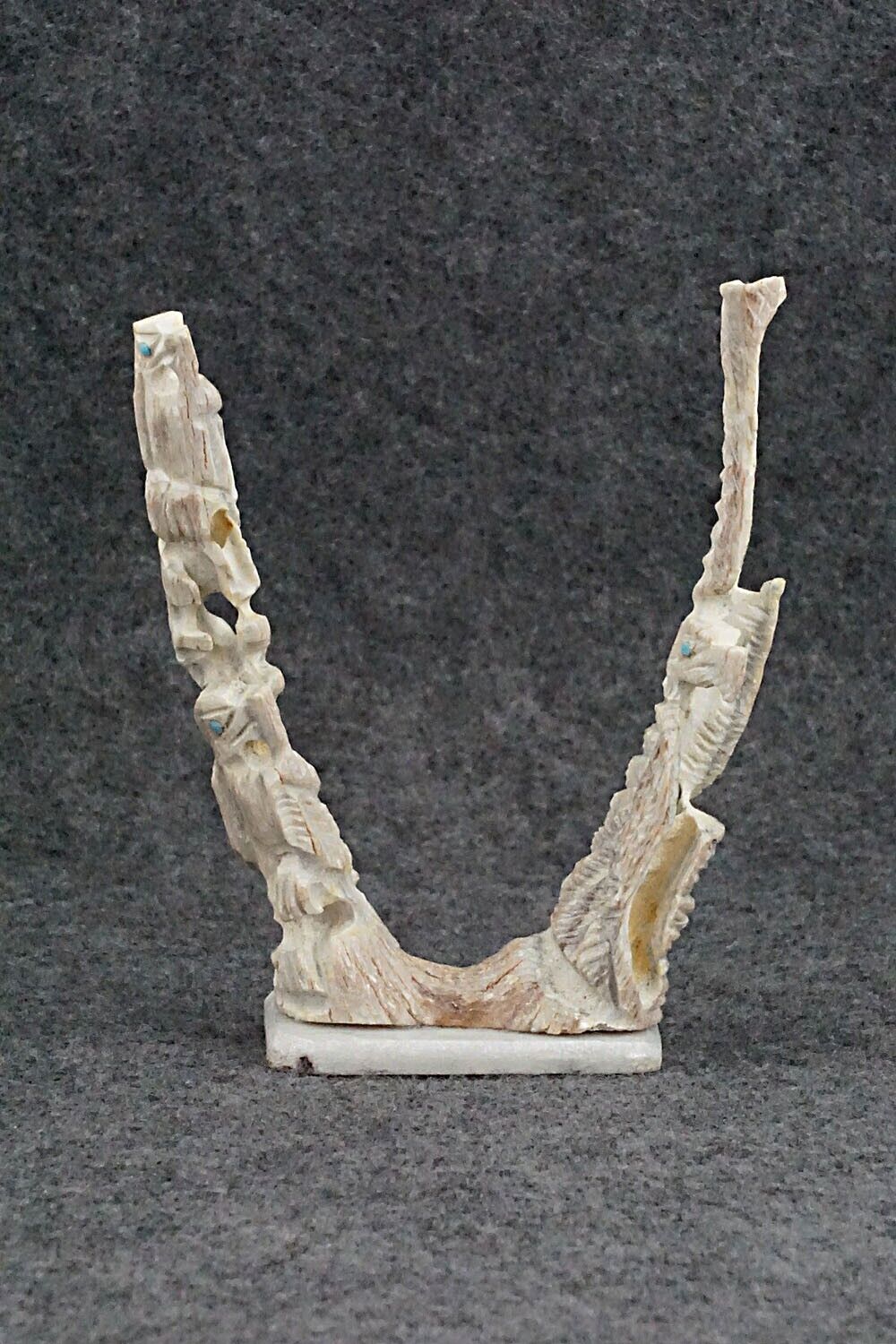 Eagle Zuni Fetish Carving - Jerrold Lahaleon