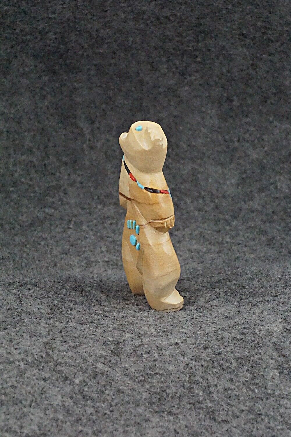 Bear Zuni Fetish Carving - Danette Laate