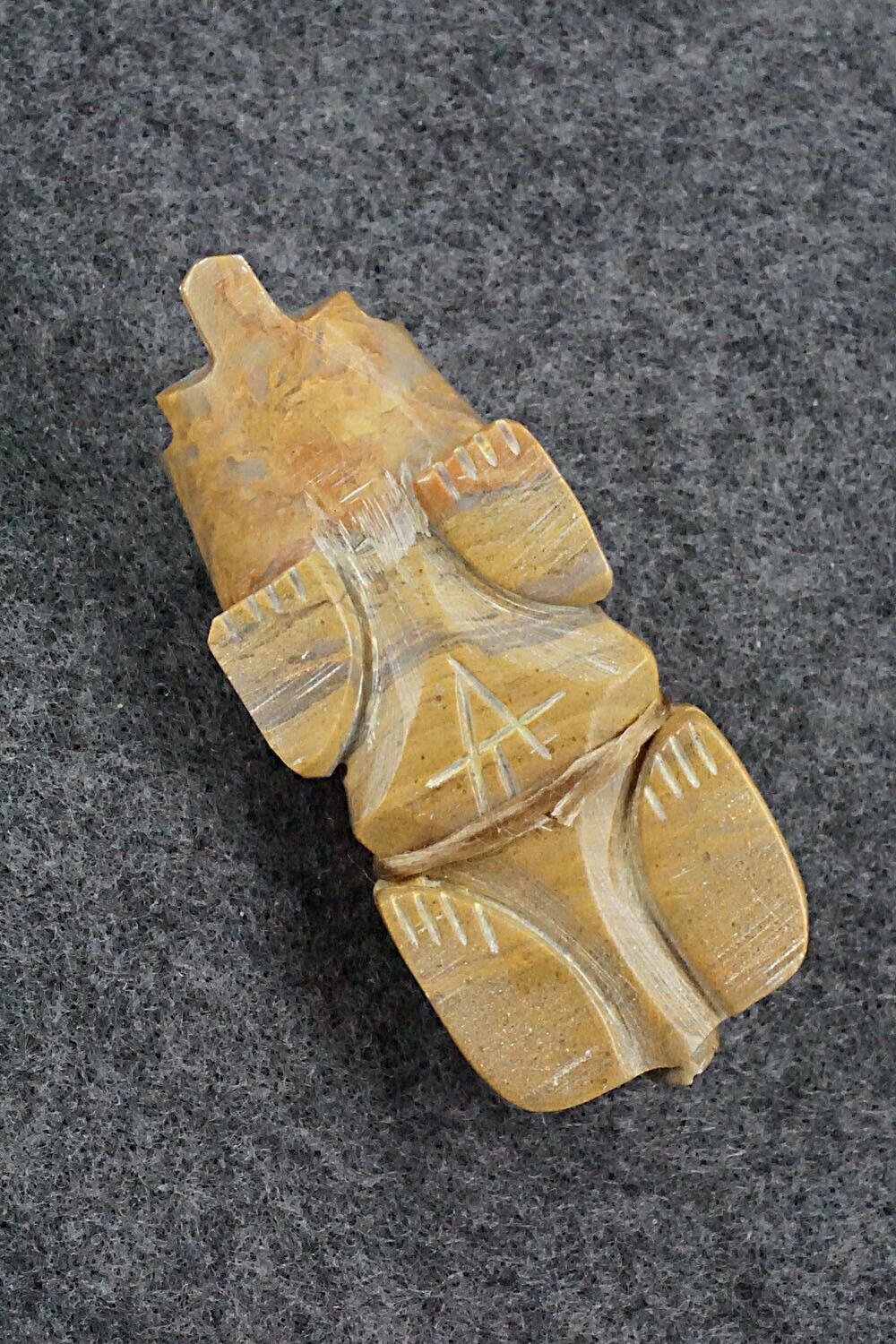 Badger Zuni Fetish Carving - Alex Tsethlikai