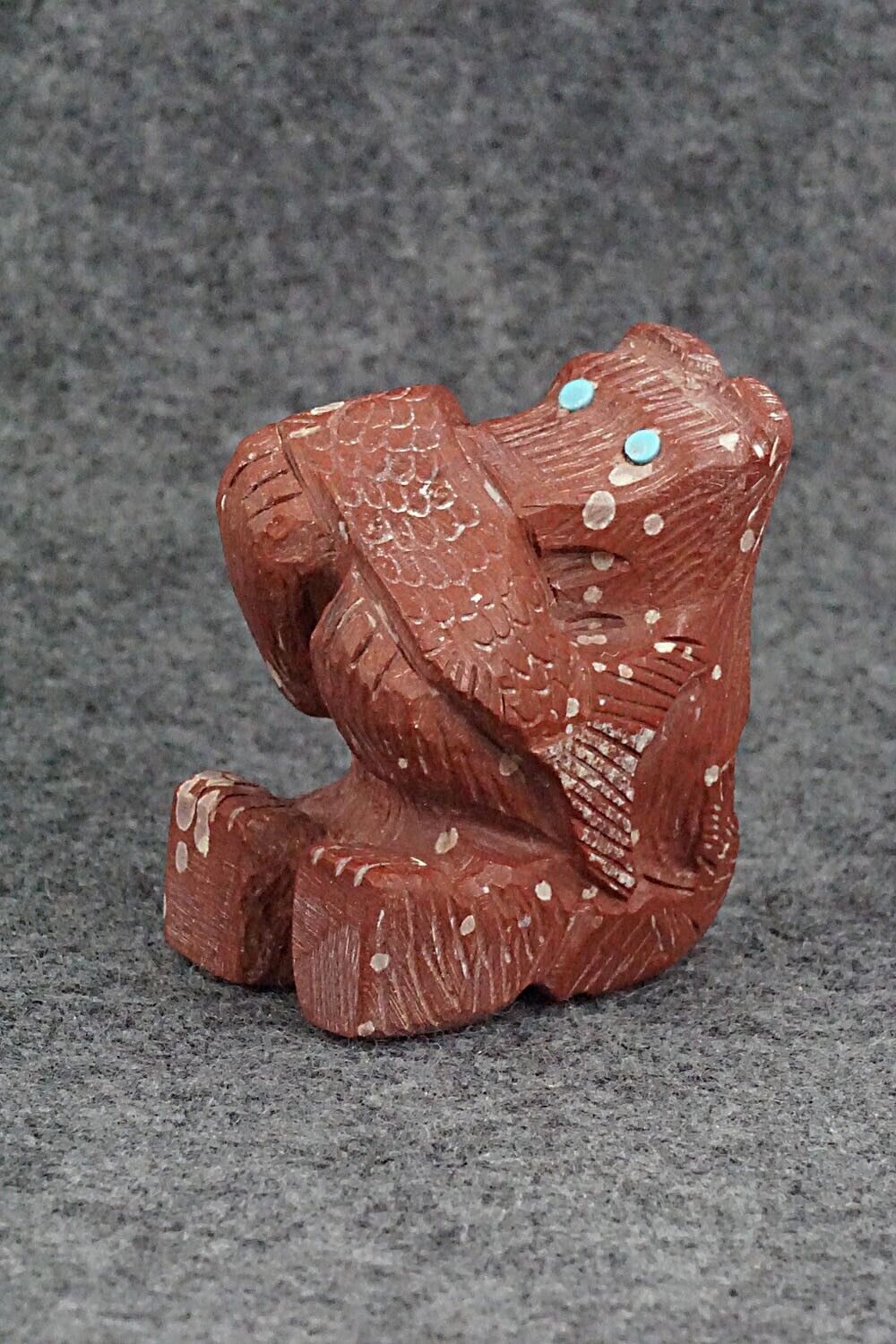 Bear with Fish Zuni Fetish Carving - Carlton Kaamasee