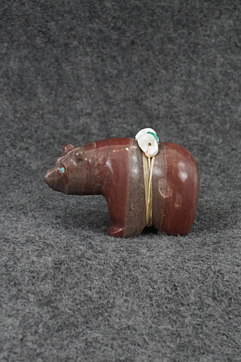 Bear Zuni Fetish Carving - Farlan & Paulette Quam