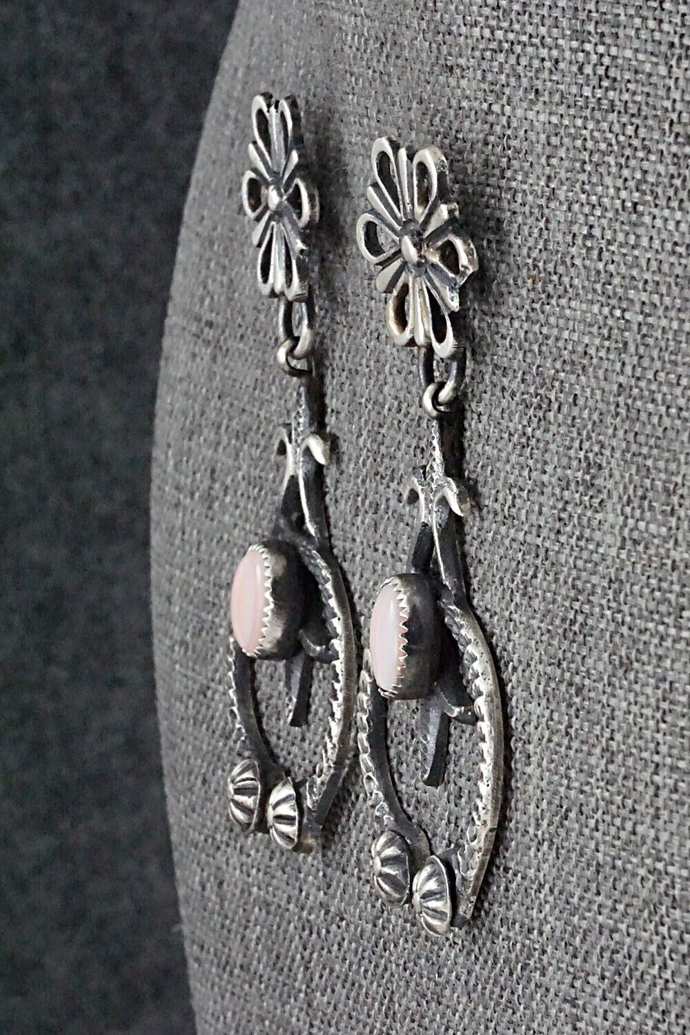Pink Conch Shell & Sterling Silver Earrings - Eva & Linberg Billah