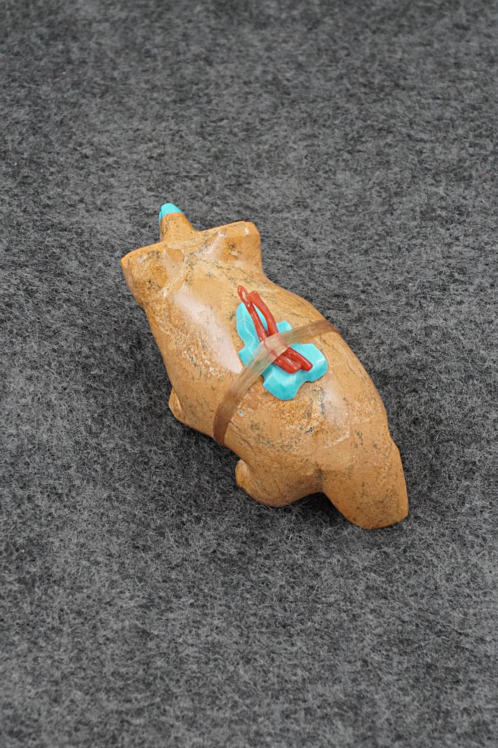 Badger Zuni Fetish Carving - Enrike Leekya
