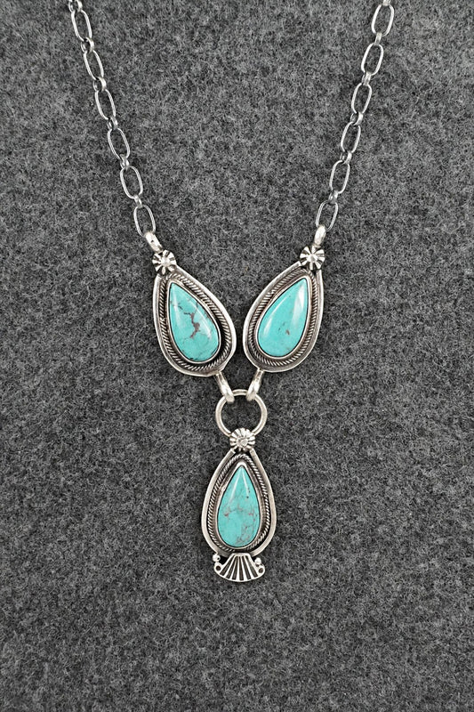 Turquoise & Sterling Silver Necklace - Verley Betone