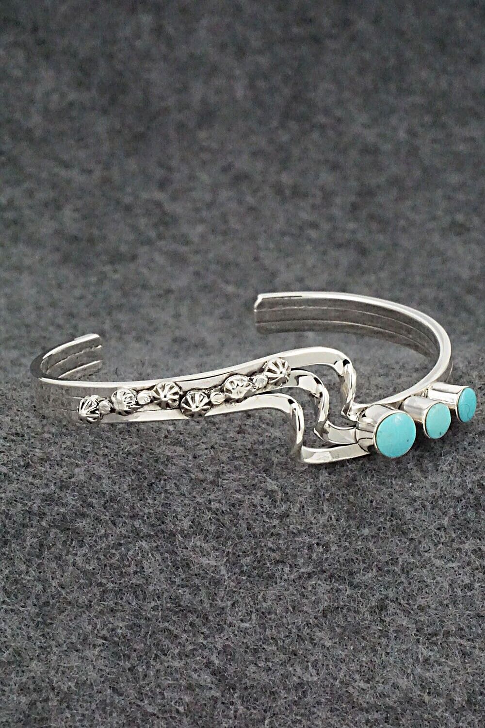 Turquoise & Sterling Silver Bracelet - Daniel Dakai