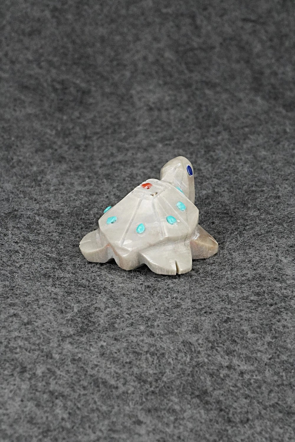 Turtle Zuni Fetish Carving - Carl Etsate