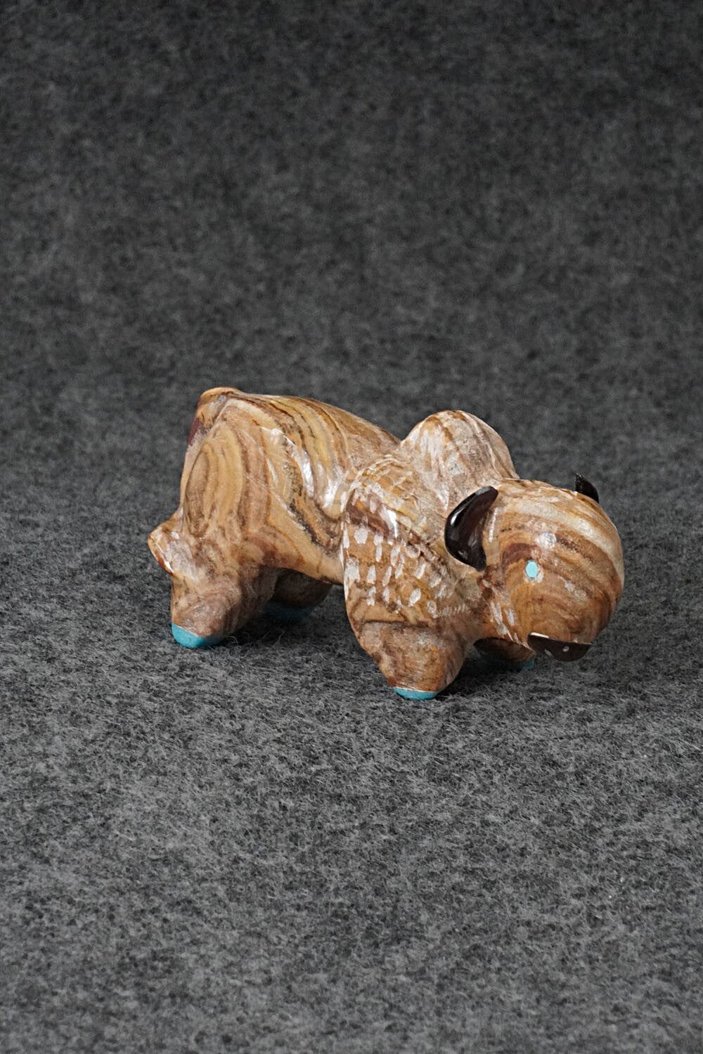 Buffalo Zuni Fetish Carving - Freddie Leekya