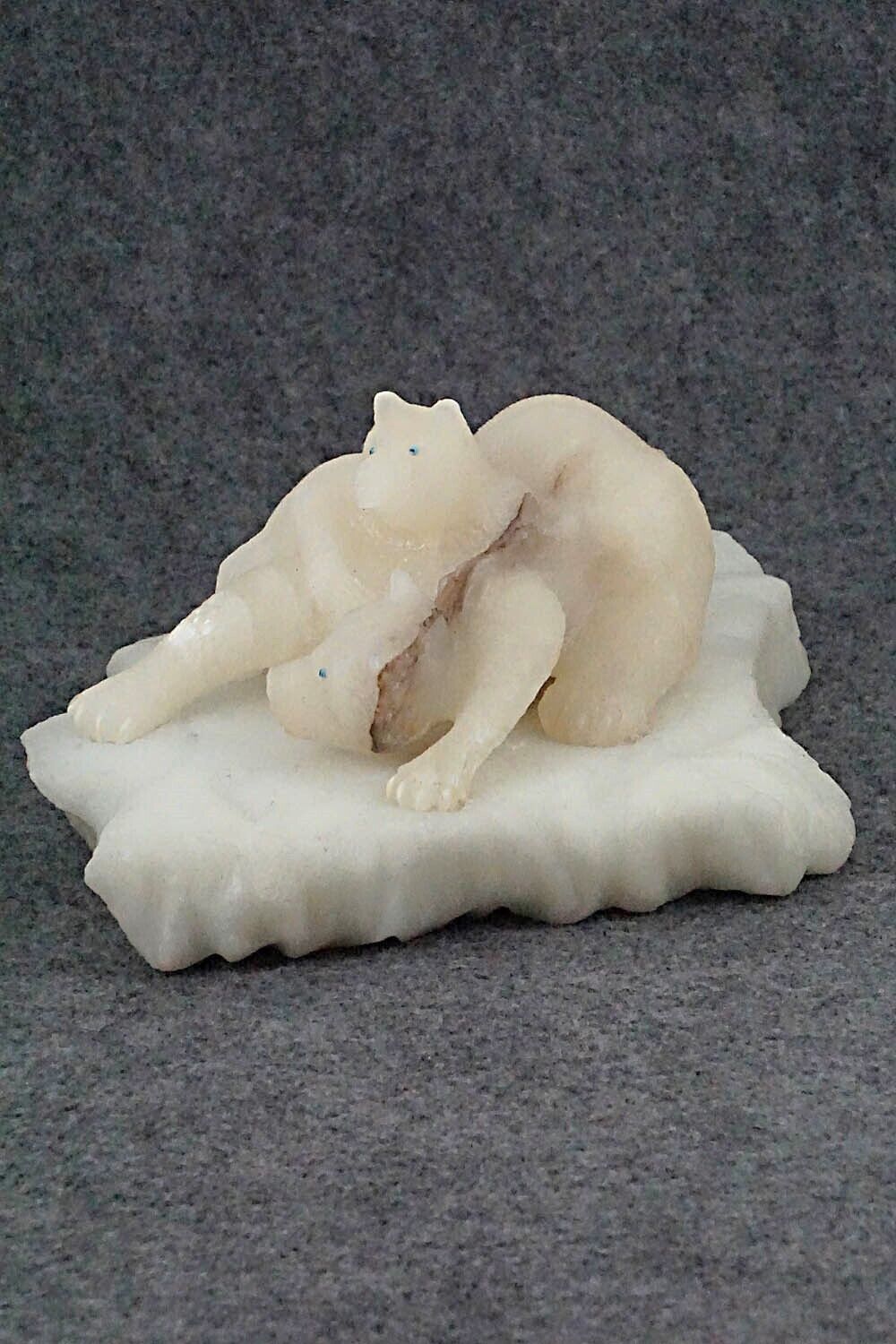 Polar Bear and Cub Zuni Fetish Carving - Travis Lasiloo