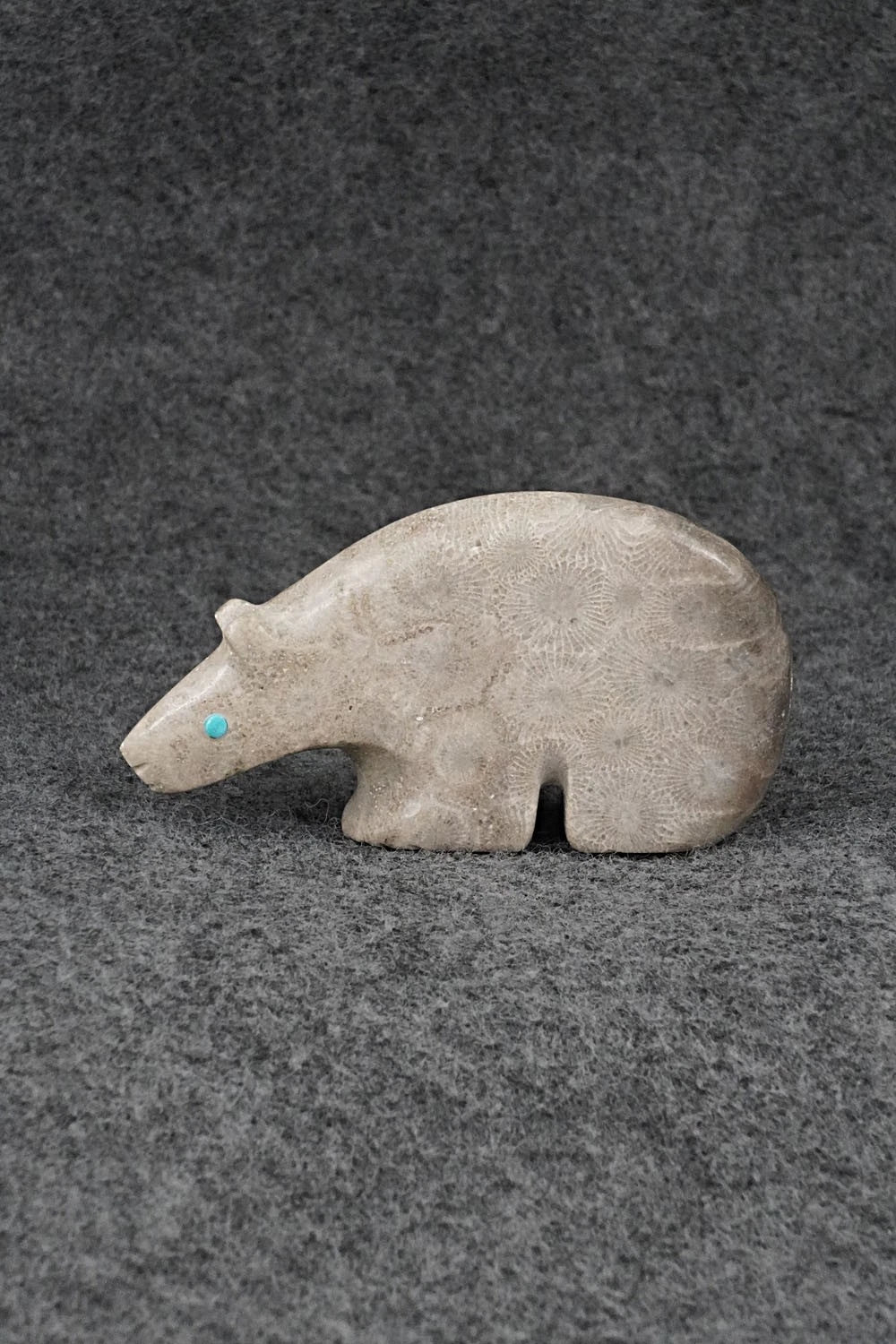 Bear Zuni Fetish Carving - Ronnie Lunasee