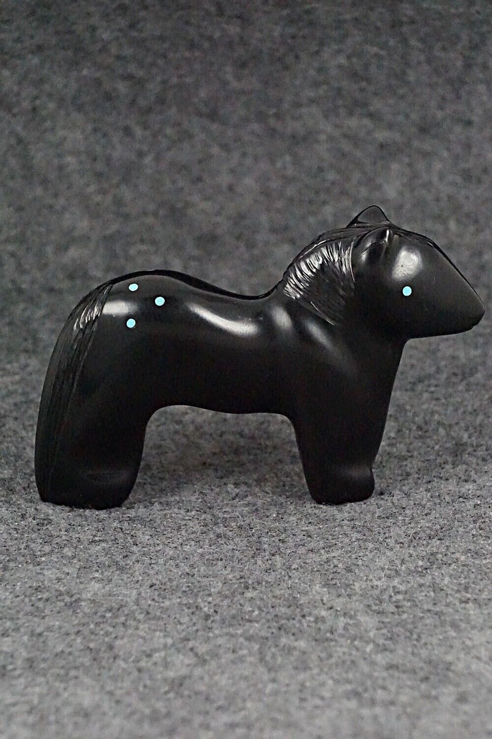 Horse Zuni Fetish Carving - Herbert Halate