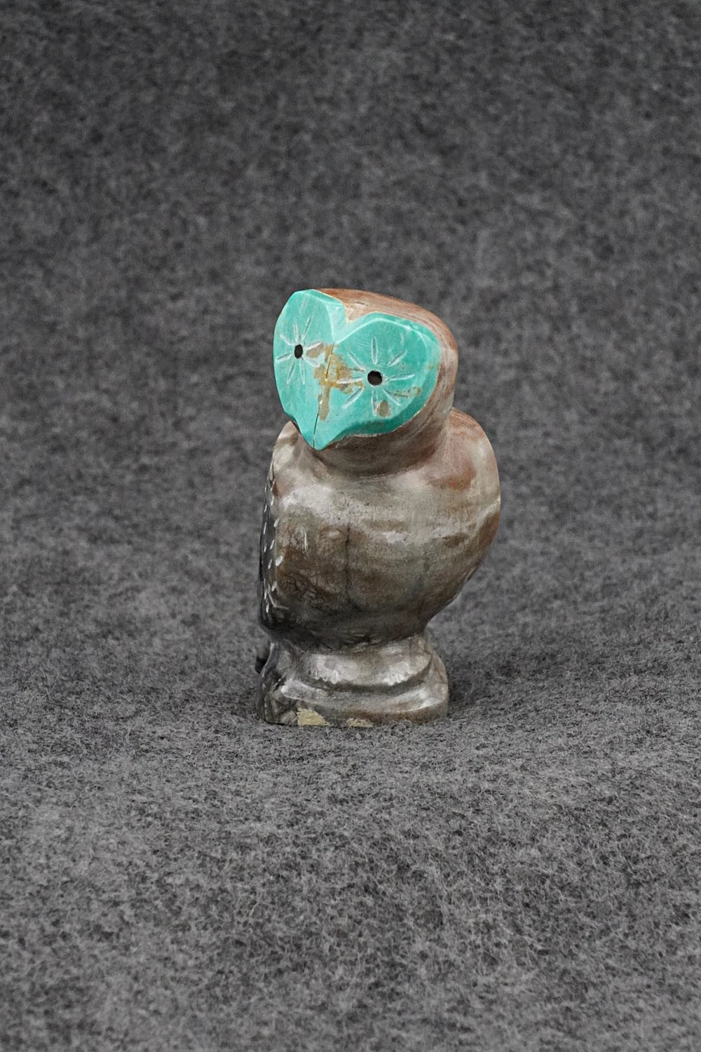 Owl Zuni Fetish Carving - Enrike Leekya