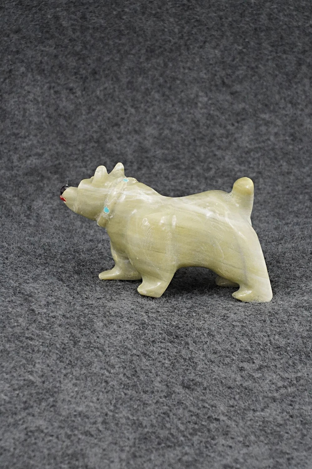 Dog Zuni Fetish Carving - Freddie Leekya