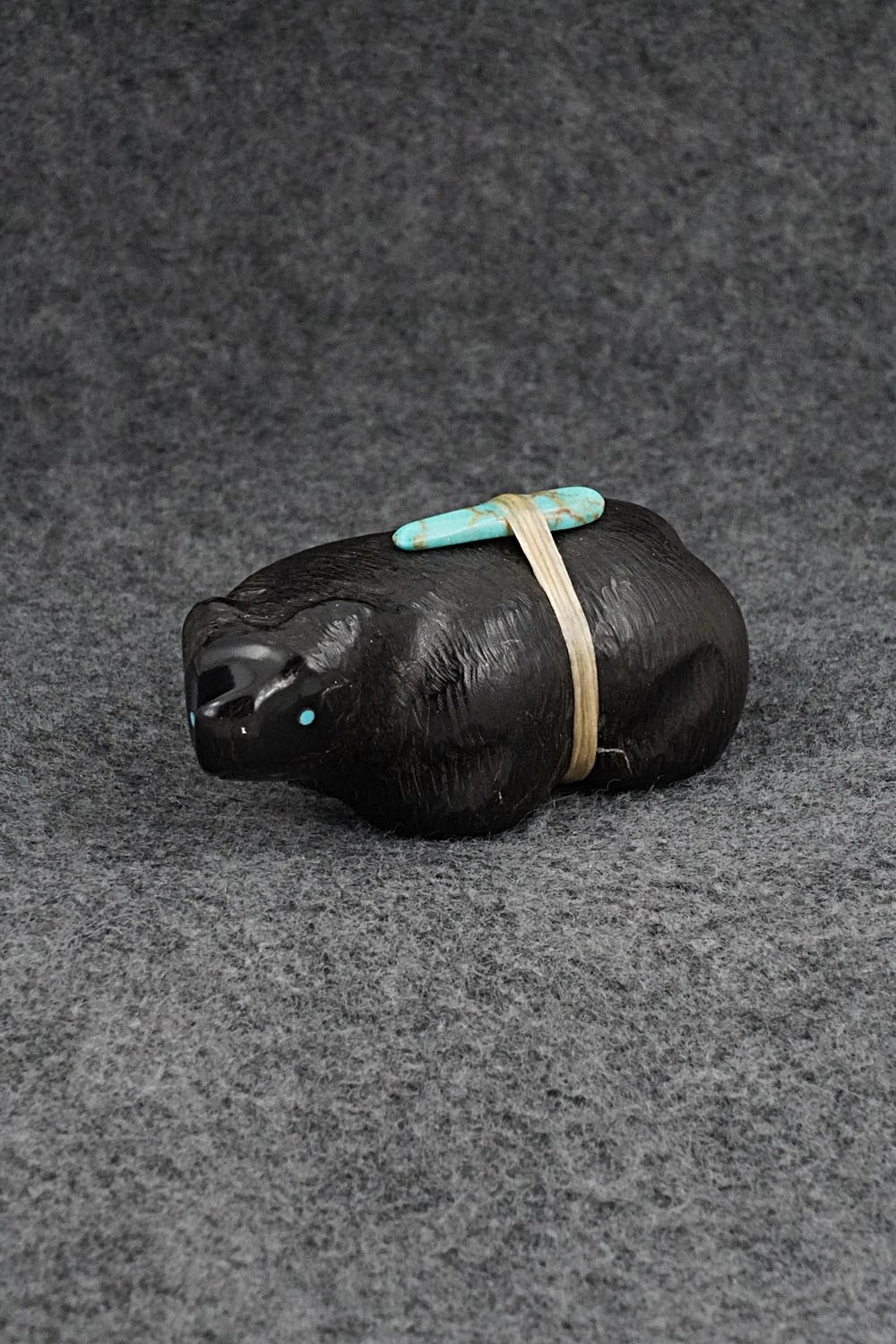 Bear Zuni Fetish Carving - Herb Halate